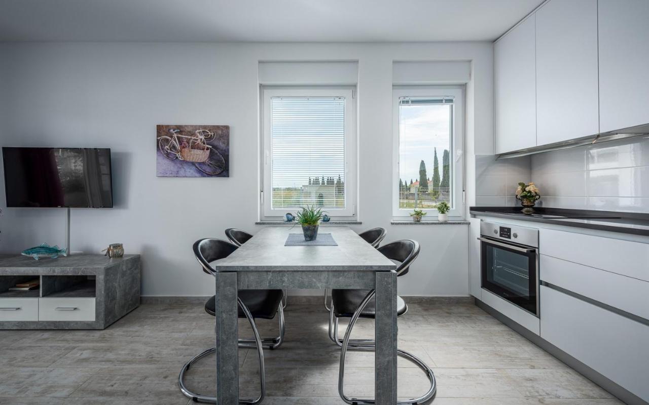 Sofia House With Apartment Umag Exteriér fotografie